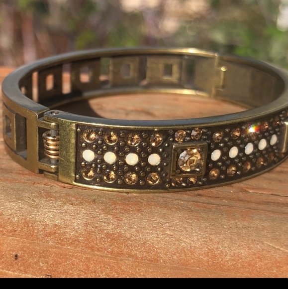 Heidi Daus Hinged Cuff Bangle **DISCOUNTED SHIPPING** - Picture 8 of 12